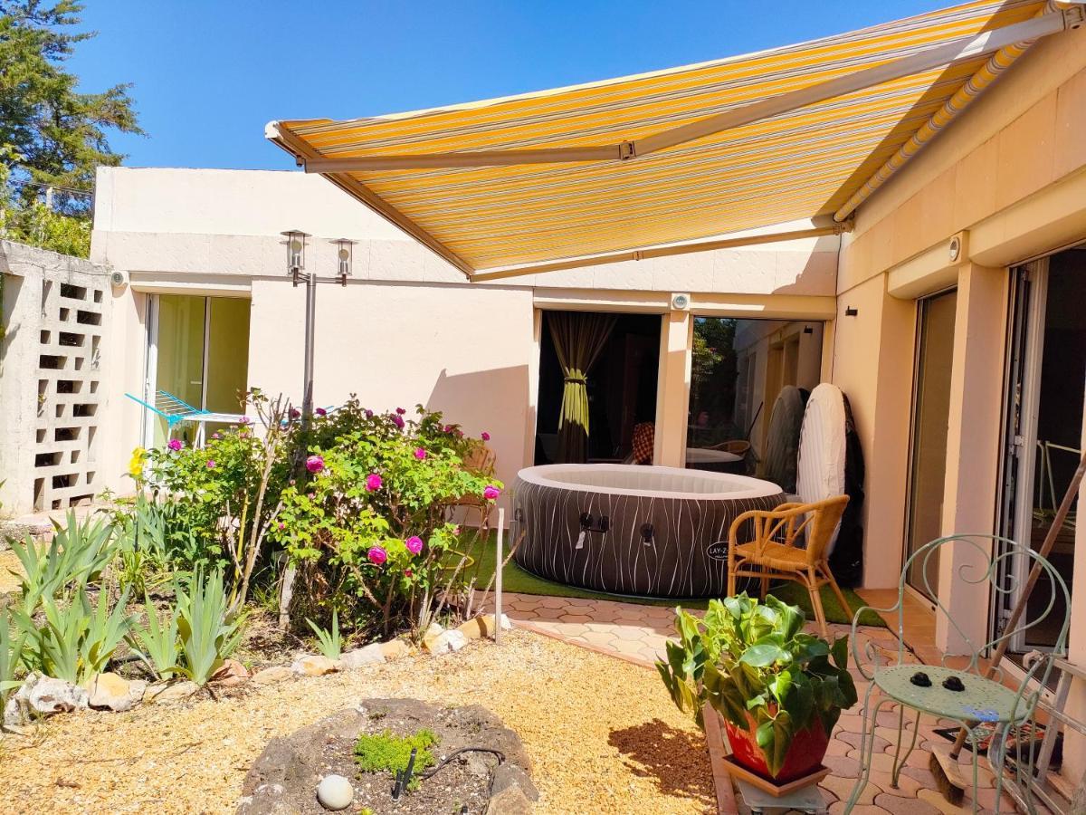 La Vie Est Belle, Chambre Privee Dans Une Villa Trets Exterior photo